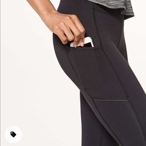 Lululemon Speed Up Tight 28" Black Size 6